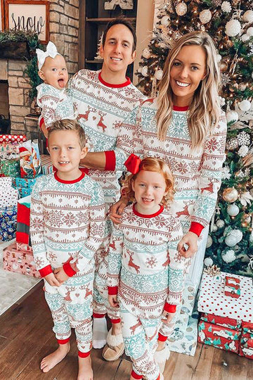 Copo De Nieve Y Ciervo Estampado Gris Familia A Juego Conjunto de Pijama Navideño